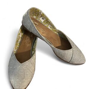 Toms Women's Grey and Blue Ballet-shoes size 8.5 fits small